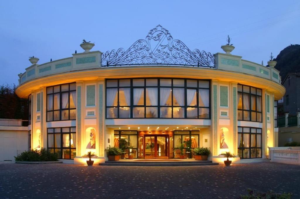 Grand Hotel La Pace (Adults Only) Сант'Агнело Екстериор снимка