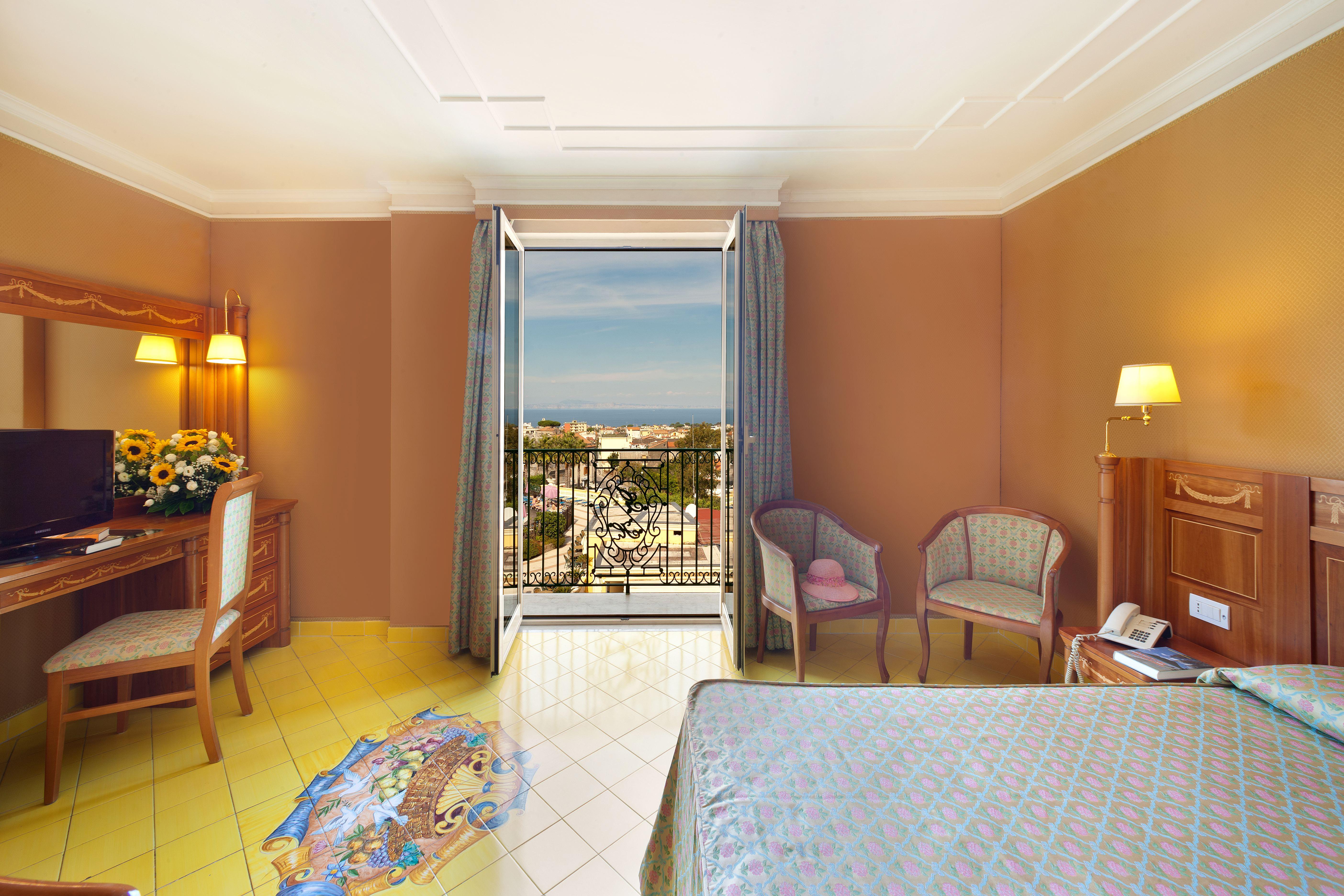 Grand Hotel La Pace (Adults Only) Сант'Агнело Екстериор снимка